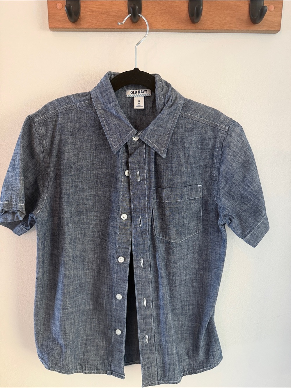 Old Navy Boys Short-Sleeve Chambray Button-Down Shirt - Blue 💰